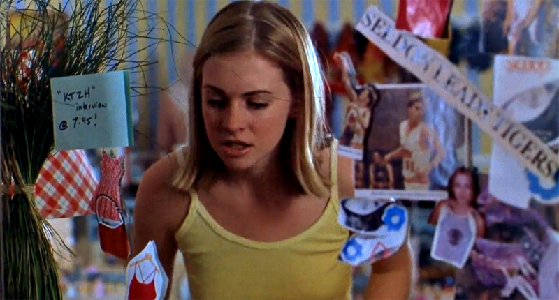 Illustration for article titled Take a peep at Teenage Bedrooms On Screen